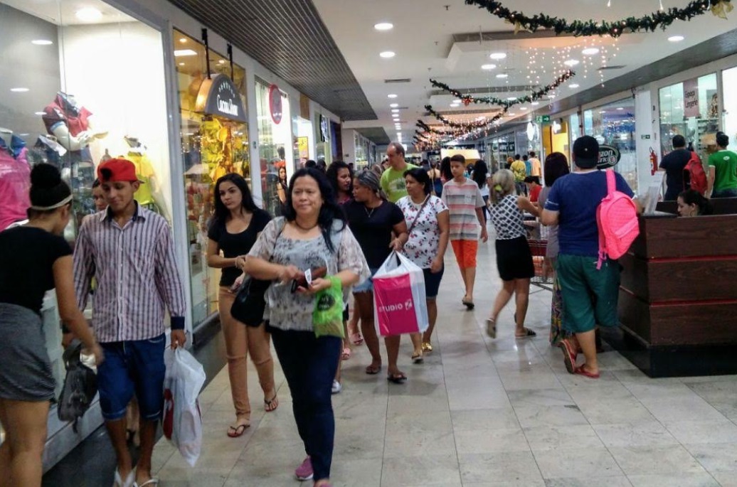  Liquidou: Shopping em Manaus realiza queima de estoque com descontos de até 70% 