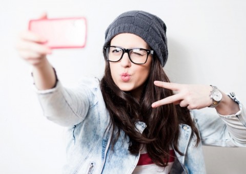 Conheça o transtorno mental causado pelo vício em selfies