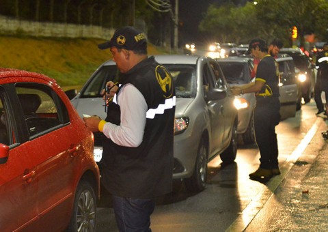 Motorista que for flagrado dirigindo bêbado no Réveillon vai pagar multa de R$ 2,9 mil