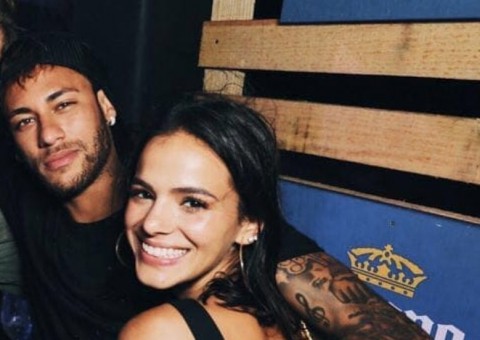Foto entrega que Neymar e Bruna Marquezine passaram Natal juntos