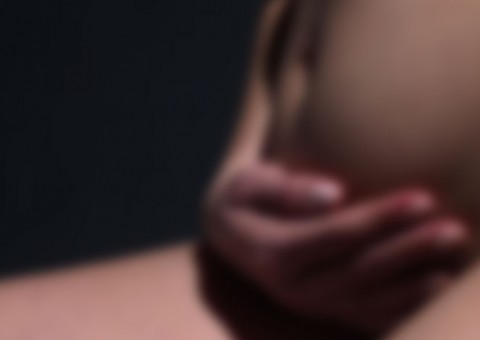 Na virada do Ano Novo, grávida é estuprada pelo próprio irmão