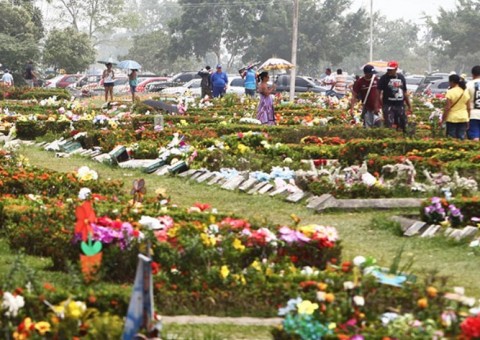Em Manaus, pessoas só poderão ser enterradas se funerárias estiverem cadastradas na prefeitura