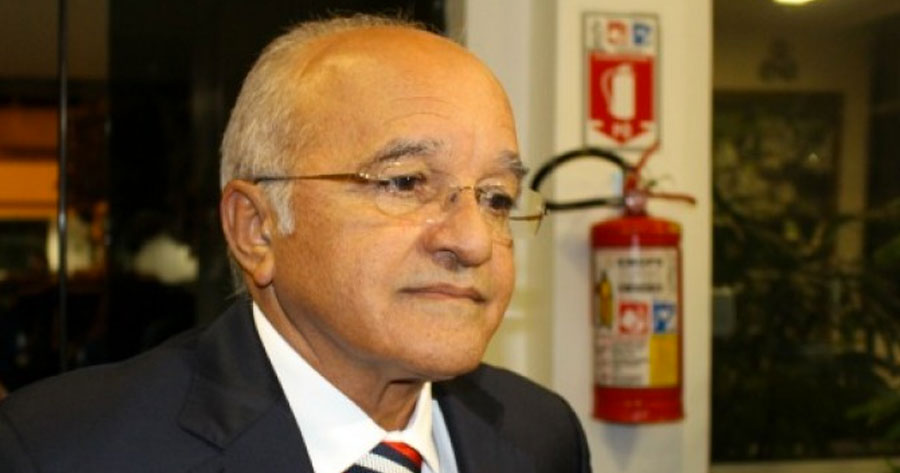 José Melo e ex-secretários serão levados para presídio nesta terça-feira