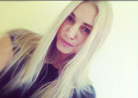 Jovem morre após beijo de 'boa noite' do namorado