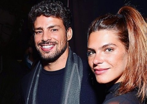 Cauã Reymond e Mariana Goldfarb somem da web e levantam suspeita de separação