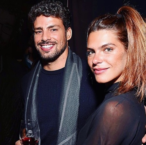 Cauã Reymond e Mariana Goldfarb somem da web e levantam suspeita de separação