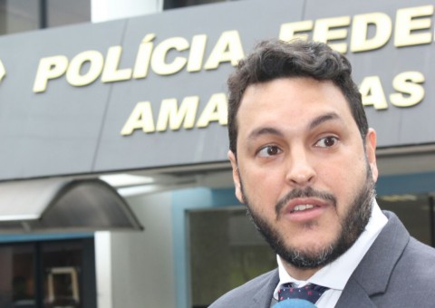 Advogado desmente acusações e diz que ex-primeira dama não fará delação