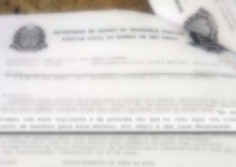 Idoso é denunciado novamente por injúria racial após xingar vigilante enquanto pagava indenização