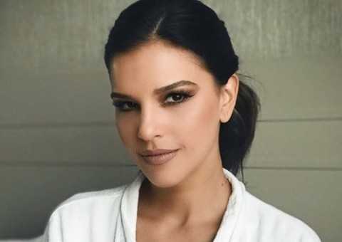 Mariana Rios mostra beijo com namorado milionário pela primeira vez