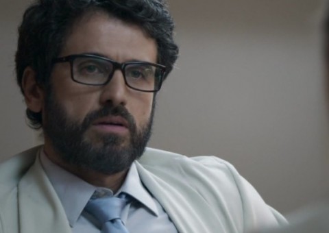  Após ter segredo revelado, Samuel se casa com Cido e fica 'grávido'