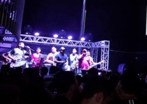  Grito de carnaval agita V8 bar nesta sexta 