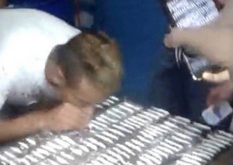 Vídeo mostra presos cheirando cocaína no maior presídio do RS