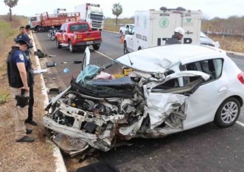 Secretária Adjunta de Educação do Amazonas morre após acidente de carro em estrada