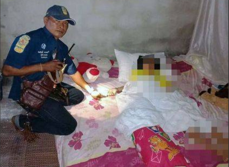 Criança morre após ser picada por cobra venenosa enquanto dormia