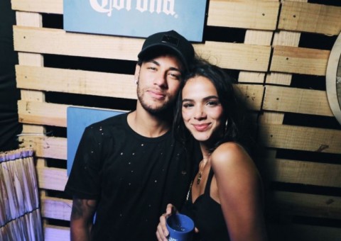 Neymar deixa comentário fofo em foto de Bruna Marquezine