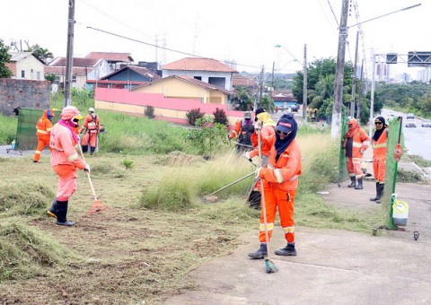 Parque 10 recebe mutirão de limpeza da prefeitura nesta terça-feira