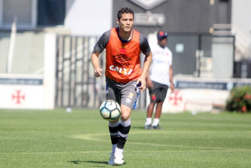 Após deixar o Vasco, Anderson Martins acerta com São Paulo