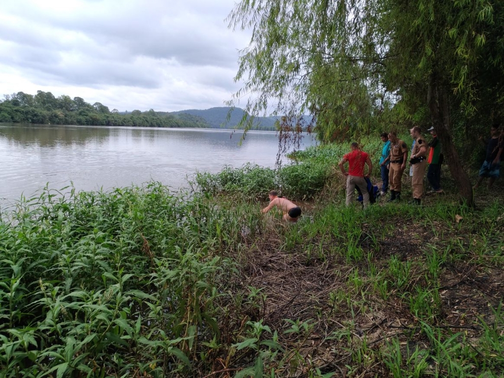 Preso remove tornozeleira para fugir pelo rio e morre afogado
