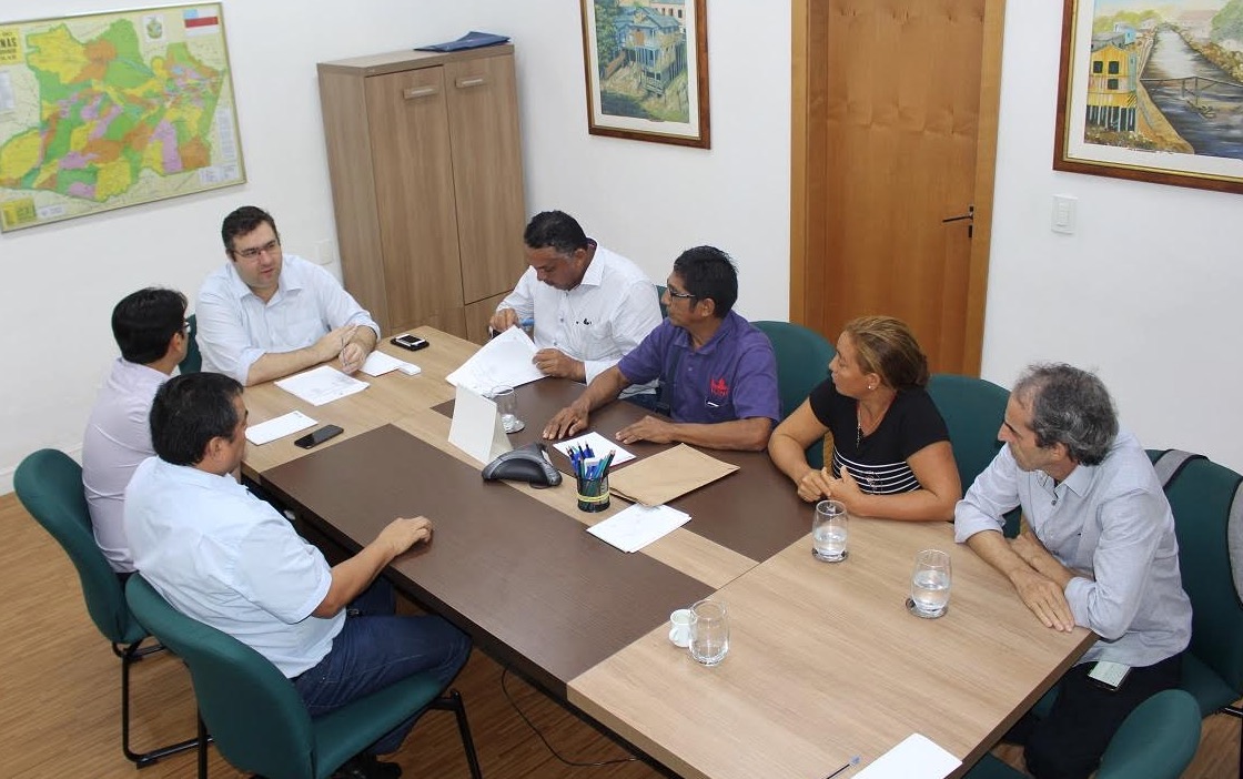 Cooperativas de castanha garantem financiamento para famílias coletoras no interior do Amazonas