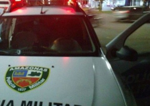 Bandidos armados solicitam corrida e roubam carro de motorista da Uber em Manaus