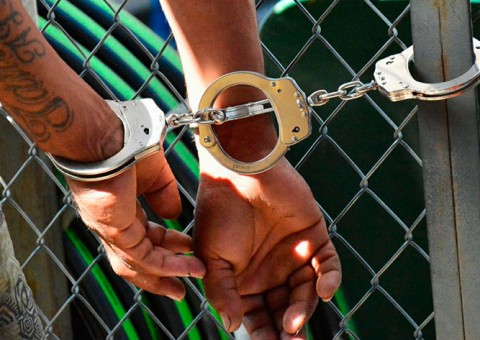 Camelô é preso acusado de tentar matar guardador de veículos na Manaus Moderna