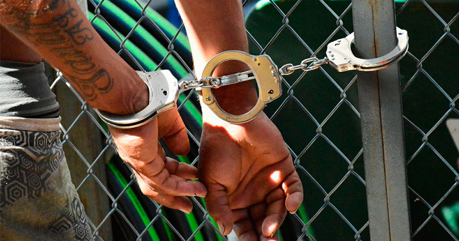 Camelô é preso acusado de tentar matar guardador de veículos na Manaus Moderna