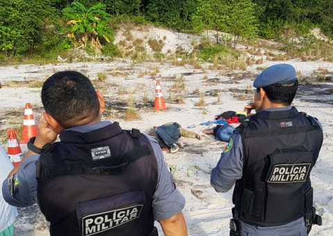 Após ouvirem disparos, moradores encontram corpos próximo ao Compaj