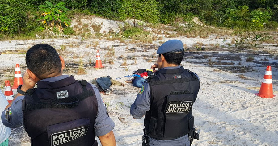 Após ouvirem disparos, moradores encontram corpos próximo ao Compaj