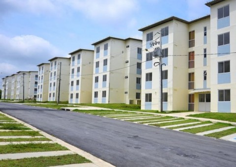 Agressor de mulher que pulou de prédio para não ser morta é solto em Manaus