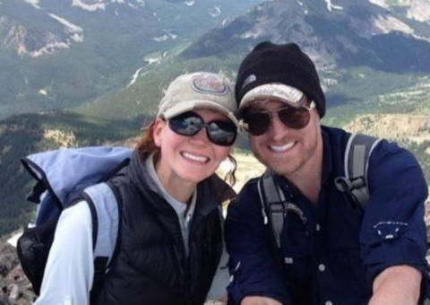 Mulher morre atingida por raio em plena lua de mel