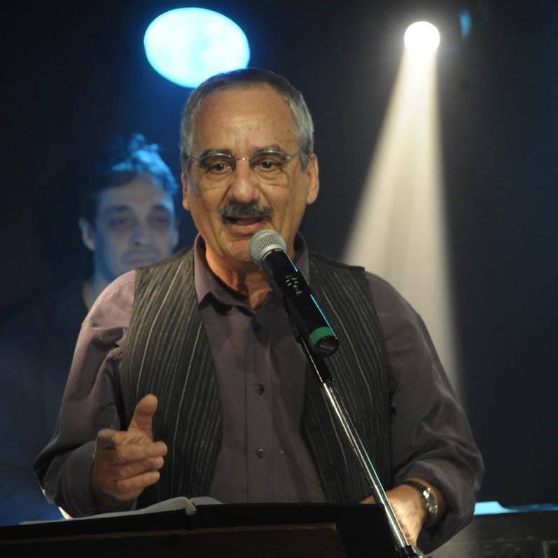 Morre, aos 80 anos, o cantor Ruy Faria, do MPB4