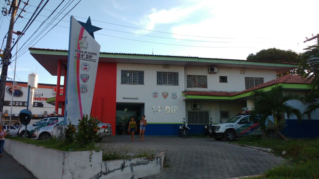 Em Manaus, crianças e grávida são feitos reféns durante assalto a casa