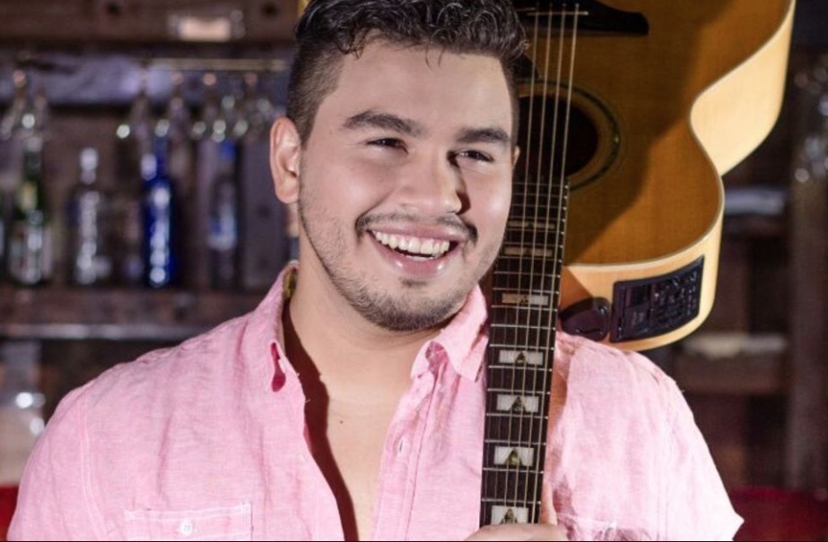 Balada Sertaneja Open Bar agita sexta-feira do Moai