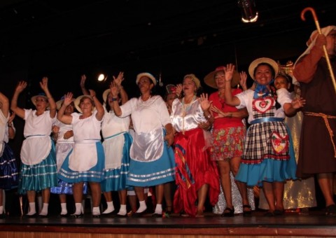 Pastorinhas de Borba fazem apresentação no Largo de São Sebastião