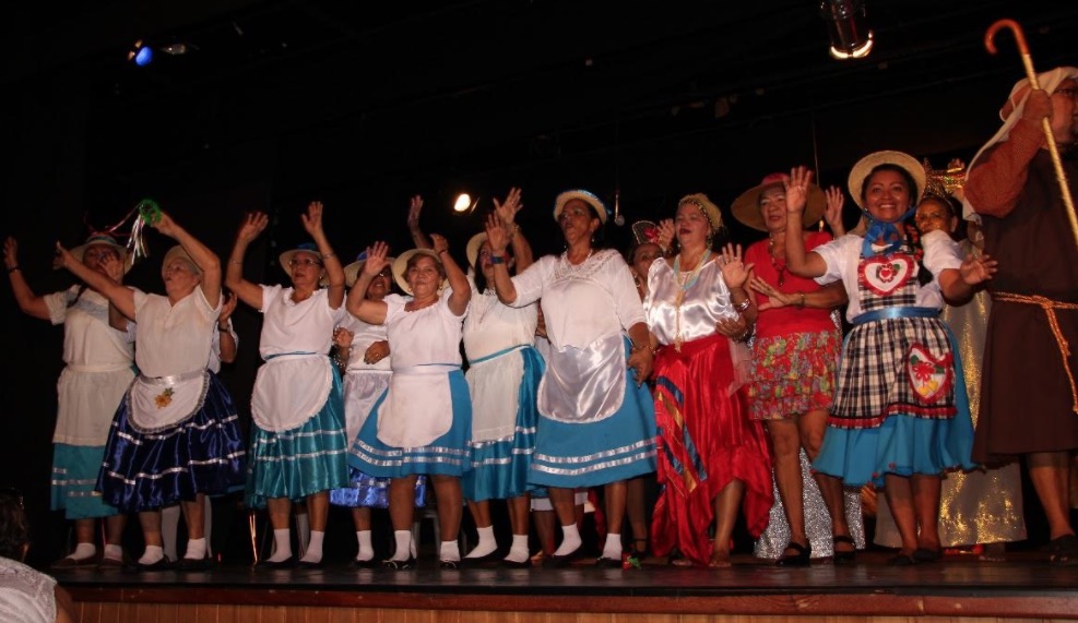Pastorinhas de Borba fazem apresentação no Largo de São Sebastião