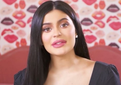 Kylie Jenner é vista em hospital e levanta rumores de trabalho de parto
