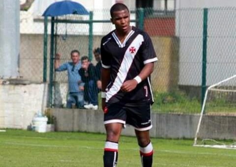 Ex-jogador do Vasco é executado a tiros em praia de São Paulo