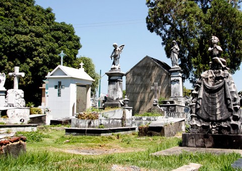 Veja lista de funerárias cadastradas na prefeitura que podem realizar enterros em Manaus