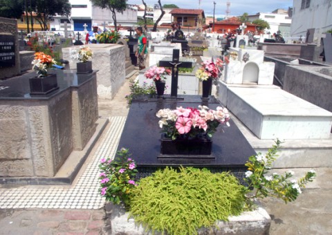 Idoso morre após ser atropelado a caminho do velório da família