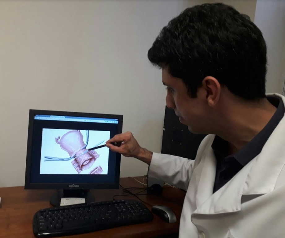 FCecon realiza cirurgia inédita para tratamento de câncer na rede pública estadual