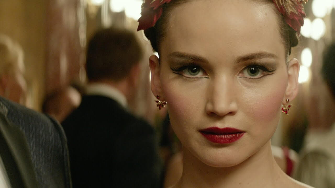Jennifer Lawrence tenta seduzir Joel Edgerton no trailer de Operação Red Sparrow