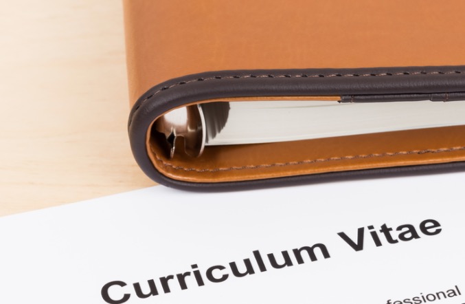 Aprenda a fazer currículo e aumente as chances de conseguir emprego