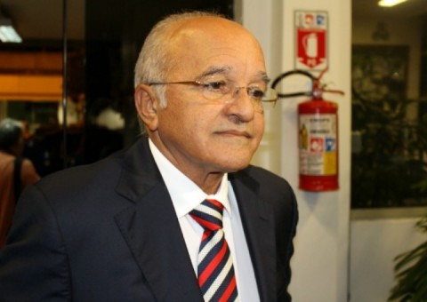 Decisão de habeas corpus de Melo tem prazo incerto após mudança de juiz