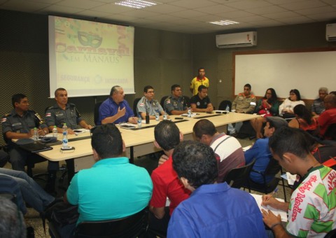 Blocos e bandas de rua assinam adesão a portaria de segurança para Carnaval 2018 