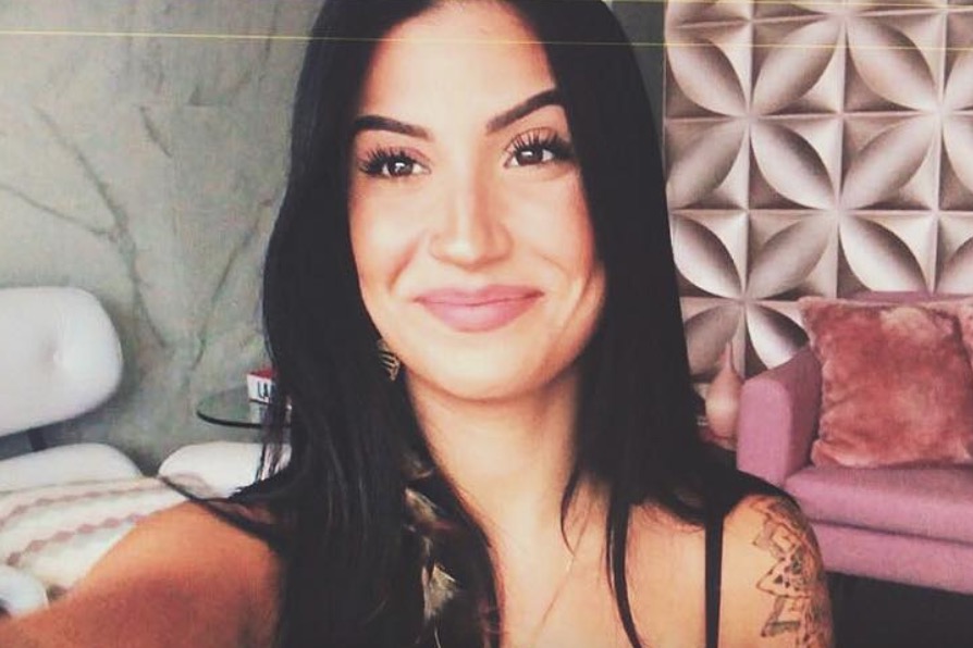 Blogueira 'Boca Rosa' mostra resultado de plástica no nariz