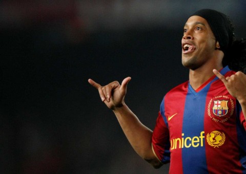 Ronaldinho Gaúcho publica texto emotivo sobre despedida do futebol