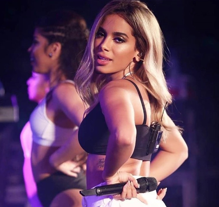Anitta surpreende ao anunciar mudança radical na carreira