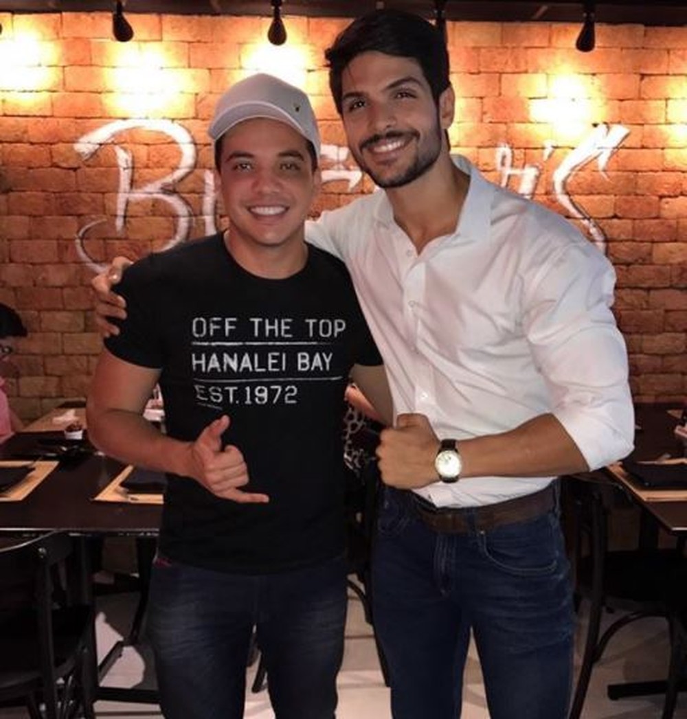 BBB18: Ex-Modelo, Lucas já recebeu vários famosos em sua Casa de Carnes