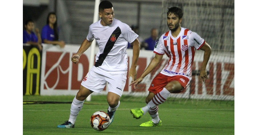 Vasco perde em casa para o Bangu na estreia do Carioca