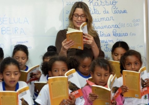 Confirmação de vagas na rede municipal de ensino deve ser feita até segunda-feira